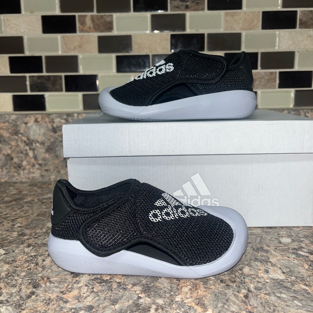 Adidas - Toddler water shoes - Size 7
